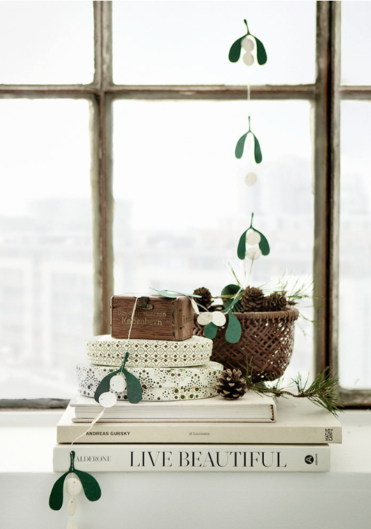 Pappersgirlang 'Mistel'